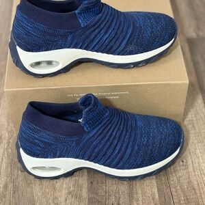 Slip-On Knit Walking Sneakers in Deep Blue